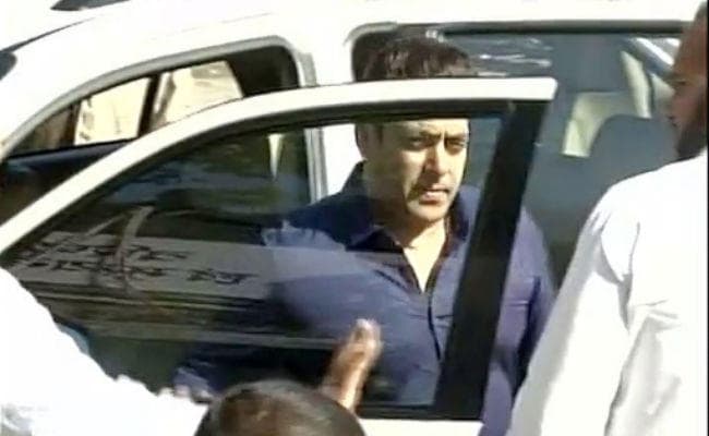 काला हिरण शिकार मामला: पेशी के लिए सलमान, सैफ, तब्बू और सोनाली जोधपुर कोर्ट पहुंचे