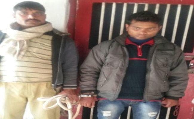 सरसों के खेत में ले जाकर लूट ली इज्जत