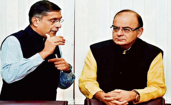 आर्थिक सर्वेक्षण-2017 : पटरी पर रहेगी अर्थव्यवस्था