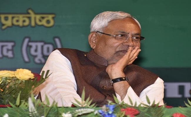 नीतीश के घर में बगावत, कांग्रेस ने दी सलाह