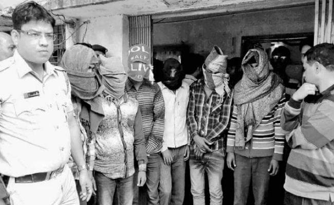 चार बांग्लादेशियों समेत डकैतों का गिरोह गिरफ्तार