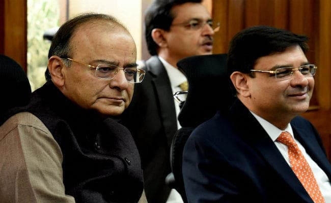रिजर्व बैंक इस वजह से नोटबंदी से जमा रकम का नहीं कर रही है खुलासा