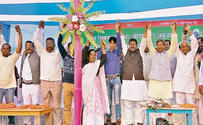 एक्ट में संशोधन झारखंडियों को उखाड़ फेंकने की साजिश