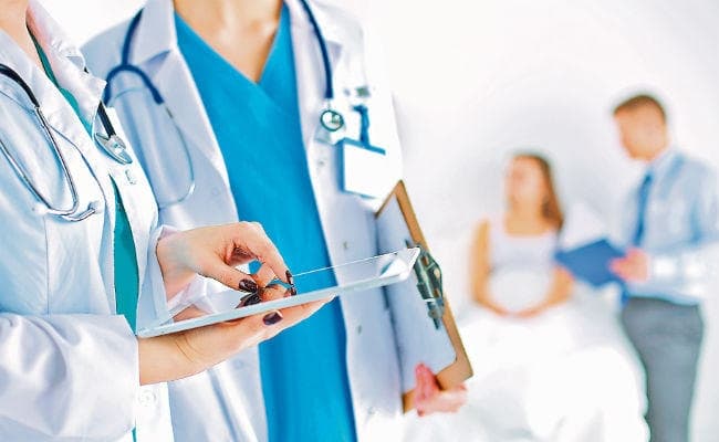 इलाज के तरीकों को सुगम बनायेंगी 10 एडवांस हेल्थकेयर तकनीकें