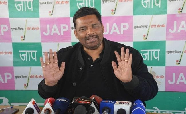 हाथरस मामले को लेकर सड़क पर उतरे जाप अध्यक्ष पप्पू यादव सहित 152 लोगों के खिलाफ एफआइआर दर्ज...