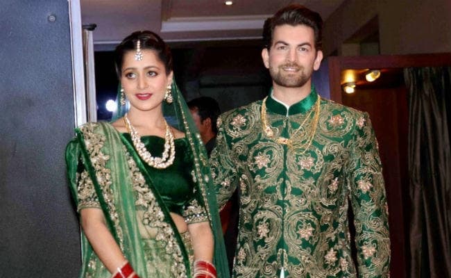 नील नितिन मुकेश की रिसेप्शन में पहुंचे सलमान और यूलिया वंतूर, दिखे ये सेलीब्रिटीज भी...PHOTOS