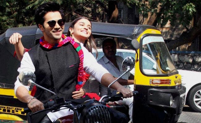 क्या आपने देखा वरुण-आलिया का रोमांटिक फोटोशूट, वीडियो