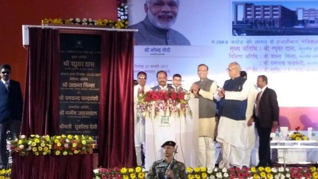 झारखंड में एक दिन में तीन मेडिकल कॉलेजों का शिलान्यास, दुमका में हवाई सेवा जल्द