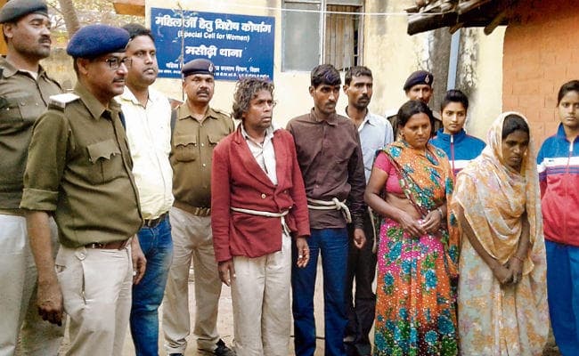 शर्मनाक : अवैध संबंध का विरोध करने पर मां ने प्रेमी के साथ मिलकर बेटी की कर दी हत्या