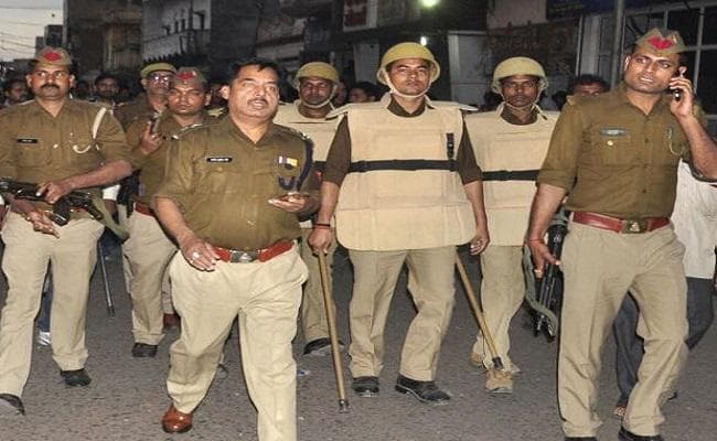 कर्फ्यूग्रस्त लखीमपुर खीरी में तेजी से सुधरे हालात के बाद दी गयी 12 घंटे की ढील