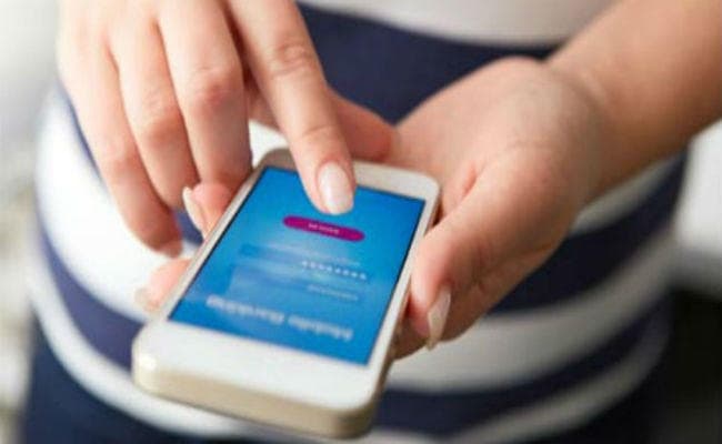 सावधान! शौचालयों की सीट से भी ज्यादा गंदे होते हैं आपके मोबाइल फोन