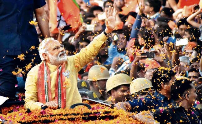 चल पड़ा मोदी का विजय रथ