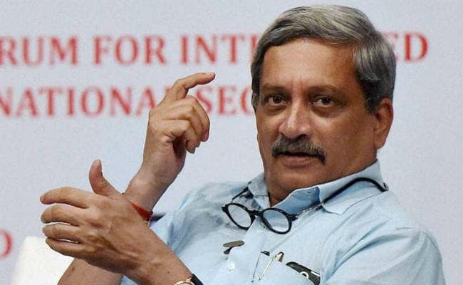 गोवा: मनोहर पर्रिकर के शपथ ग्रहण से पहले कांग्रेस का अड़ंगा, सुप्रीम कोर्ट में सुनवाई आज