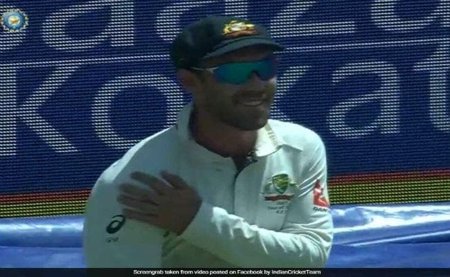 …जब मैक्सवेल ने कोहली की चोट का उपहास उड़ाया