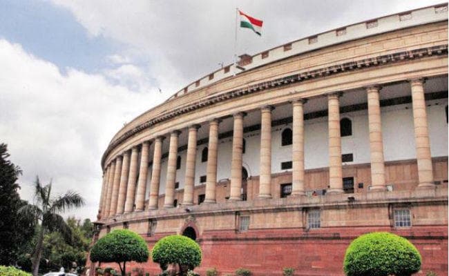 मोदी सरकार में कम हुई है किसानों की आत्महत्या, पढिए क्या कहते हैं आंकड़े
