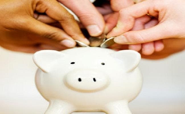 सरकार ने लघु बचत योजनाओं पर की ब्याज दरों में 0.1 फीसदी की कटौती, कल से नया नियम हो जायेगा लागू सरकार ने लघु बचत योजनाओं पर की ब्याज दरों में 0.1 फीसदी की कटौती, कल से नया नियम हो जायेगा लागू