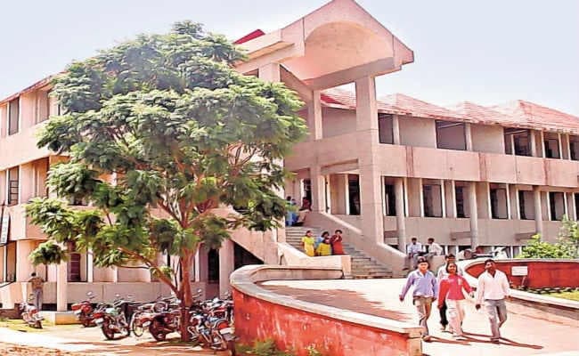 विनोबा भावे विवि में एमएड कोर्स सहित तीन की मान्यता पर लगी रोक