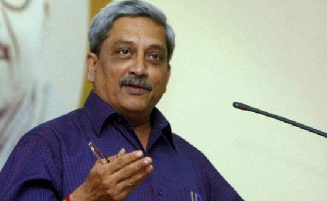 पाकिस्तान और जाधव पर क्या कहते हैं पूर्व रक्षा मंत्री मनोहर पर्रिकर