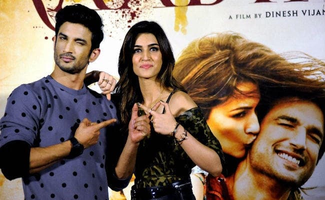 ''राब्ता'' में अपनी रोमांटिक कैमेस्ट्री को लेकर खूब चर्चा बटोर रहे हैं सुशांत-कृति, तस्वीरें...