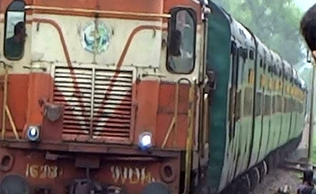 चाईबासा : आज छह घंटे का मेगाब्लॉक , टाटानगर -हटिया समेत कई ट्रेन रद्द