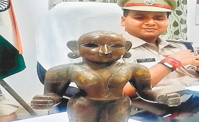 चार करोड़ के अष्टधातु की मूर्ति बरामद, 4 गिरफ्तार
