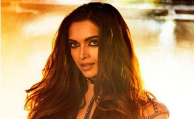 कृति सैनन पर भारी पड़ीं दीपिका पादुकोण, ''राब्ता'' गाने का टीजर रिलीज