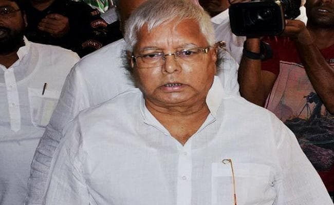 विनोद खन्ना के निधन पर लालू यादव ने जताया शोक, कहा- राजनीति व फिल्म जगत को पहुंचा आघात