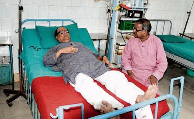 निगम बोर्ड बैठक में मेयर पर हमला