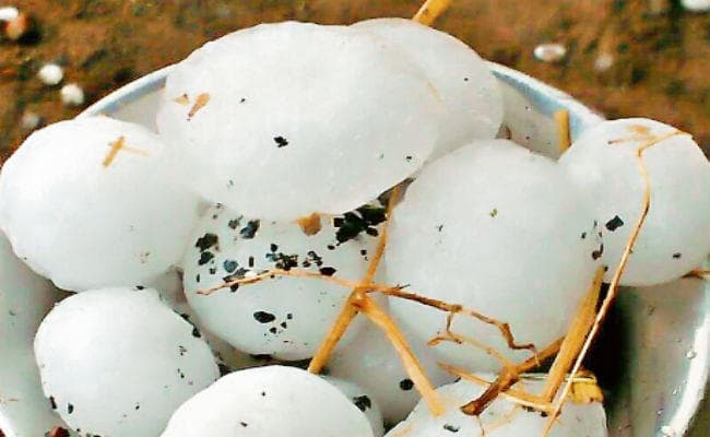 कोडरमा/ हजारीबाग : बारिश के साथ ओलावृष्टि, भीषण गरमी से मिली राहत