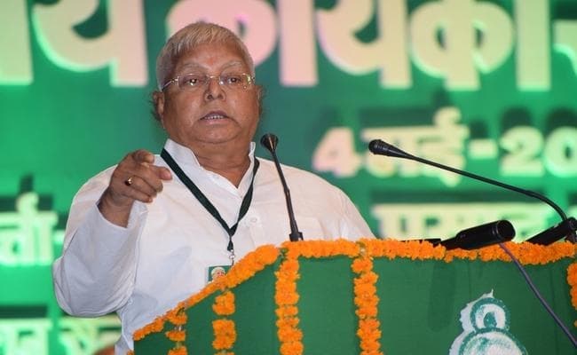 लालू का बयान : मैं बिहार का वाड्रा हूं, तो क्या सुशील मोदी प्रियंका गांधी हैं, जिसको खजर-खजर दाढ़ी है