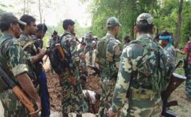 लोहरदगा : एंटी नक्सल ऑपरेशन में एके-47 समेत भारी मात्रा में हथियार बरामद