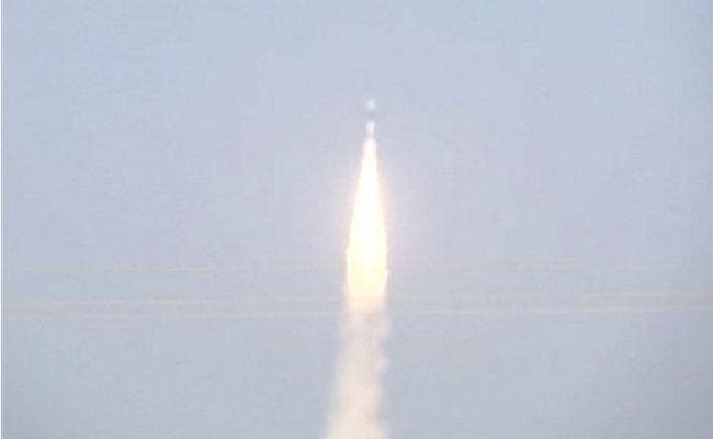 दक्षिण एशिया संचार उपग्रह के साथ GSLV-F 09 का सफल प्रक्षेपण, PM मोदी ने इसरो को दी बधाई