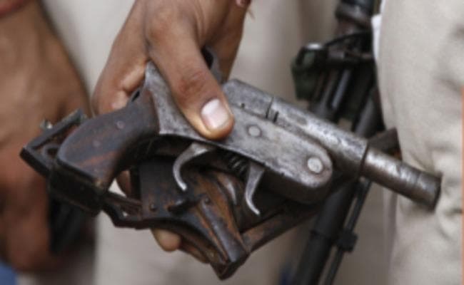 औरंगाबाद में पैसेंजर ट्रेन से हथियार बरामद