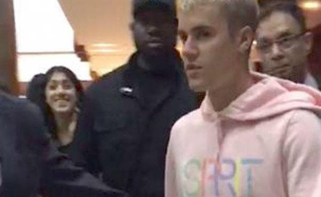 मुबंई पहुंचे जस्टिन बीबर, आज शाम LIVE कंसर्ट, सिक्युरिटी के लिए सलमान ने भेजा बॉडीगार्ड