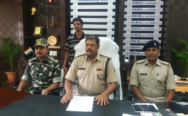 खूंटी : इनामी उग्रवादी पारसनाथ गोप गिरफ्तार