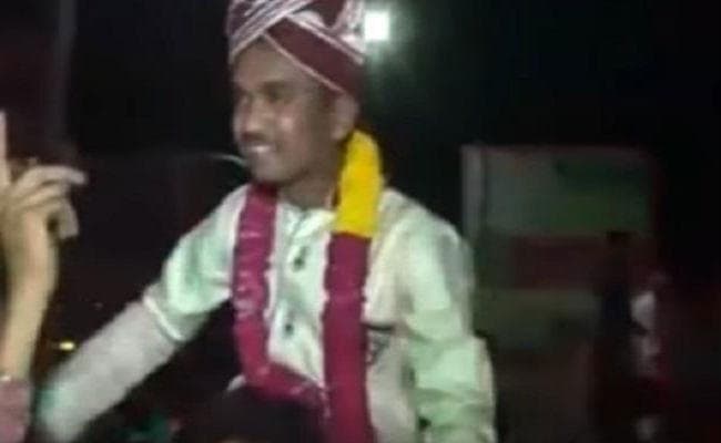 VIDEO : जब नाचते-नाचते मर गया दूल्हा, देखें लाइव वीडियो