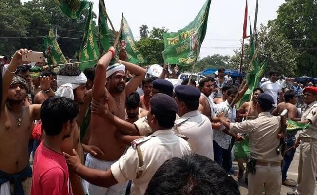 RJD-BJP कार्यकर्ताओं में हिंसक झड़प, BJP बोली - नीतीश की सरकार में गुंडे भी शामिल, करें बरखास्त
