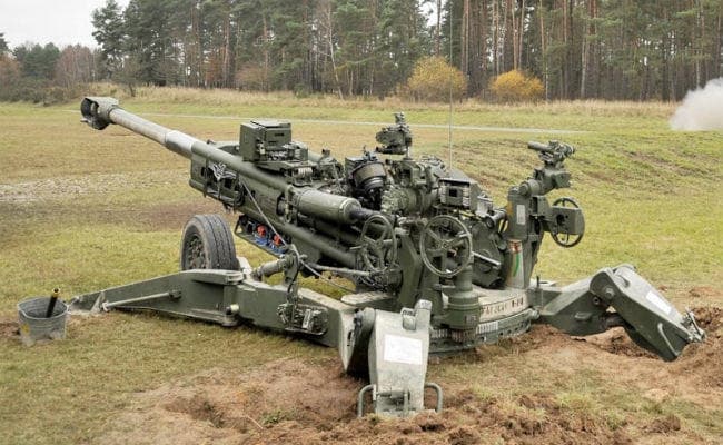 दो अल्ट्रा लाइट होवित्जर तोपें भारत पहुंचीं