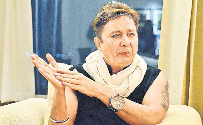 प्रभात खबर के आयोजन सुर संध्या में शामिल हुए गायक सुखविंदर ने कहा मोबाइल को गुरु के रूप में इस्तेमाल करिये सुनने की आदत डालिये, स्ट्रगल से मत डरिये