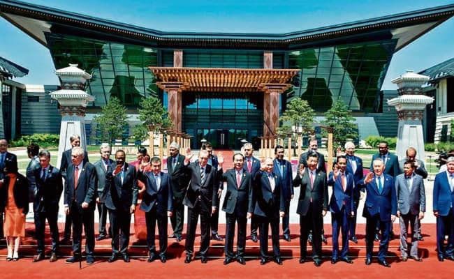 सुधारने होंगे पड़ोसियों से संबंध