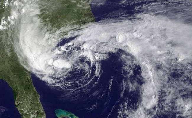 बांग्लादेश पहुंचा चक्रवाती तूफान ‘मोरा'', हजारों लोगों को सुरक्षित स्थानों पर पहुंचाया गया