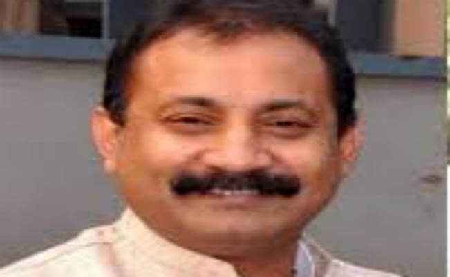 बिहार इंटरमीडिएट परीक्षा परिणाम : टाइट एक्जाम तो ठीक है, पढ़ाई कब टाइट होगी शिक्षा मंत्री जी?