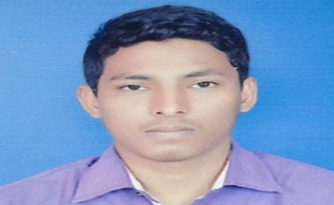 कोडरमा : RLSY का छात्र सुदीप साव इंटर साइंस का थर्ड टॉपर