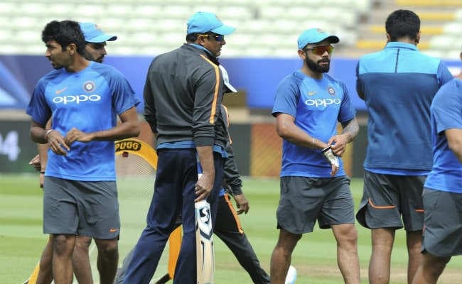 कुंबले से कोई समस्या नहीं, अफवाहें मत फैलाइये : विराट कोहली