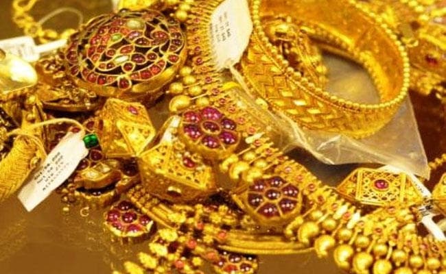 दुर्गापुर में दिनदहाड़े लाखों का सोना लूटा