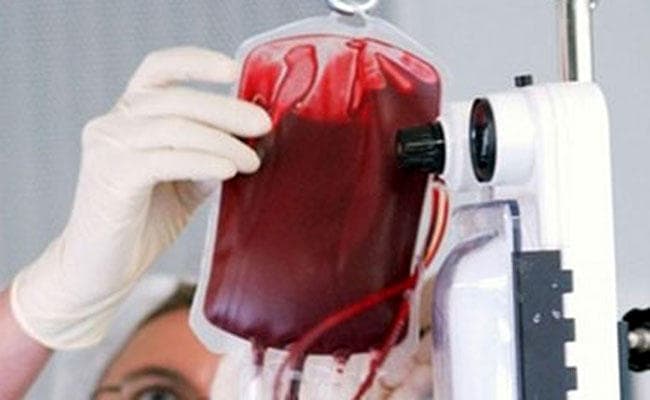 Corona Effect : खाली हुआ महानगर का सबसे बड़ा ब्लड बैंक, खून की कमी से जूझ रहे हैं मरीज