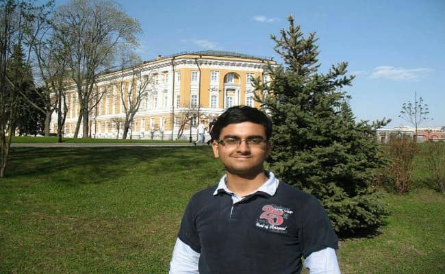 कोलकाता : देवादित्य प्रमाणिक IIT JEE Advanced 2017 में 38 वां रैंक