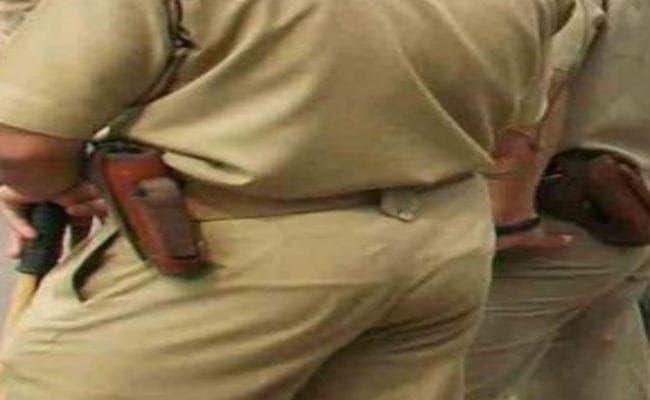 Bareilly: बरेली में फिर गोकशी, SSP का एक्शन, इंस्पेक्टर बिथरी चैनपुर और रिठौरा चौकी इंचार्ज सस्पेंड