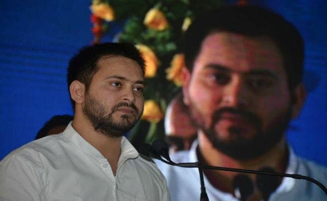 तेजस्वी यादव ने फेसबुक पर लिखी ''दिल की बात'', कहा- बिहार में ना जाने कितने पत्रकारों की नौकरी ही लालू जी के नाम पर चल रही