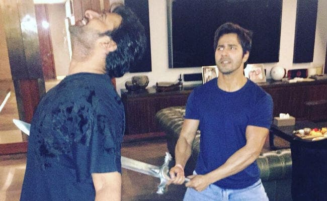 ...और जब ''बाहुबली'' का मारने के लिए वरुण बन गये ''कटप्पा'', PHOTO